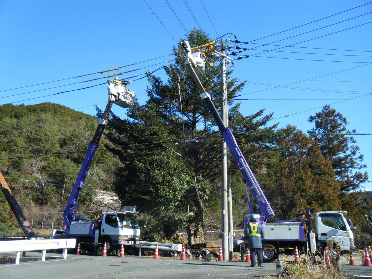 テクノ　配電線工事