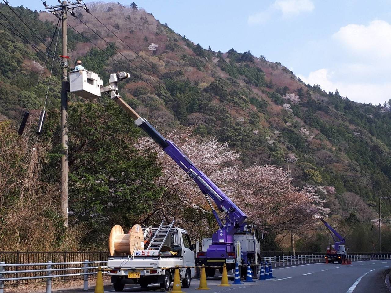 テクノ 架空ケーブル架線工事